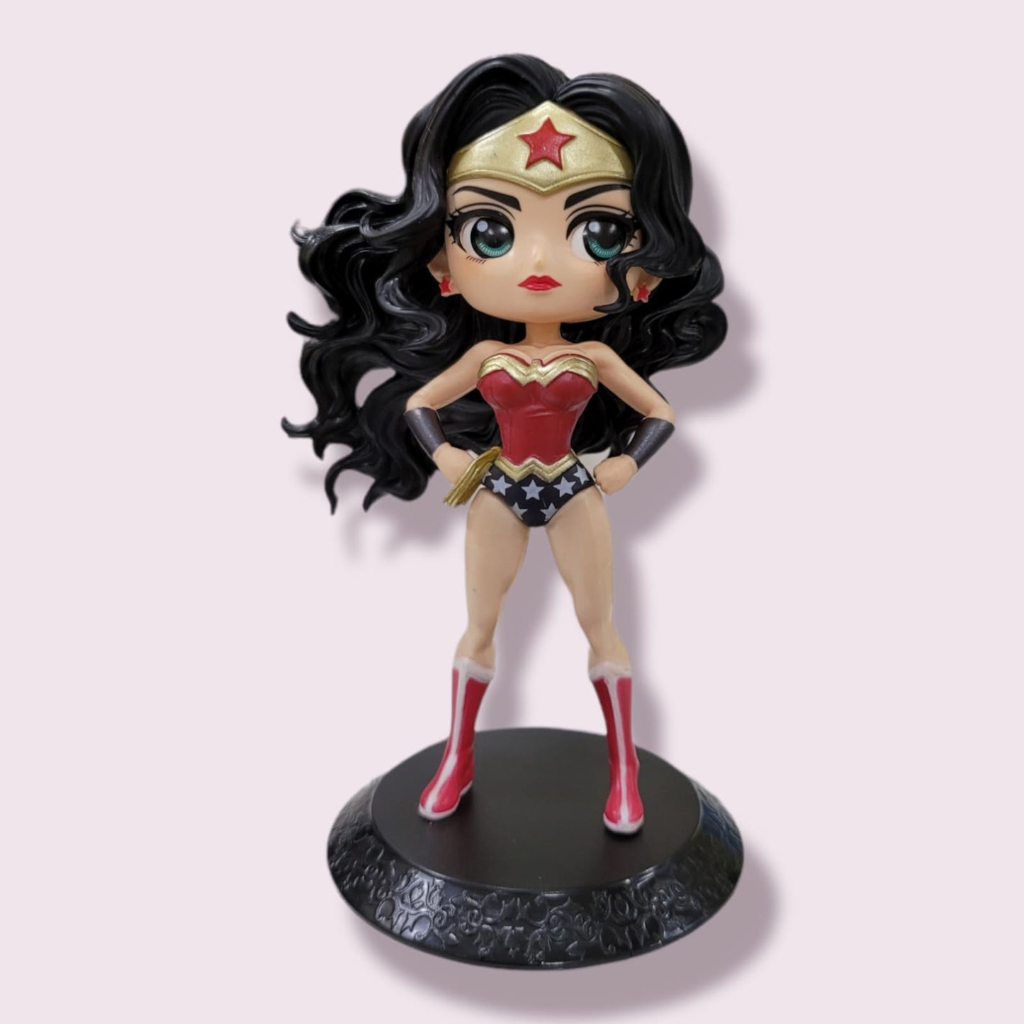 Wonder Woman Q- figure