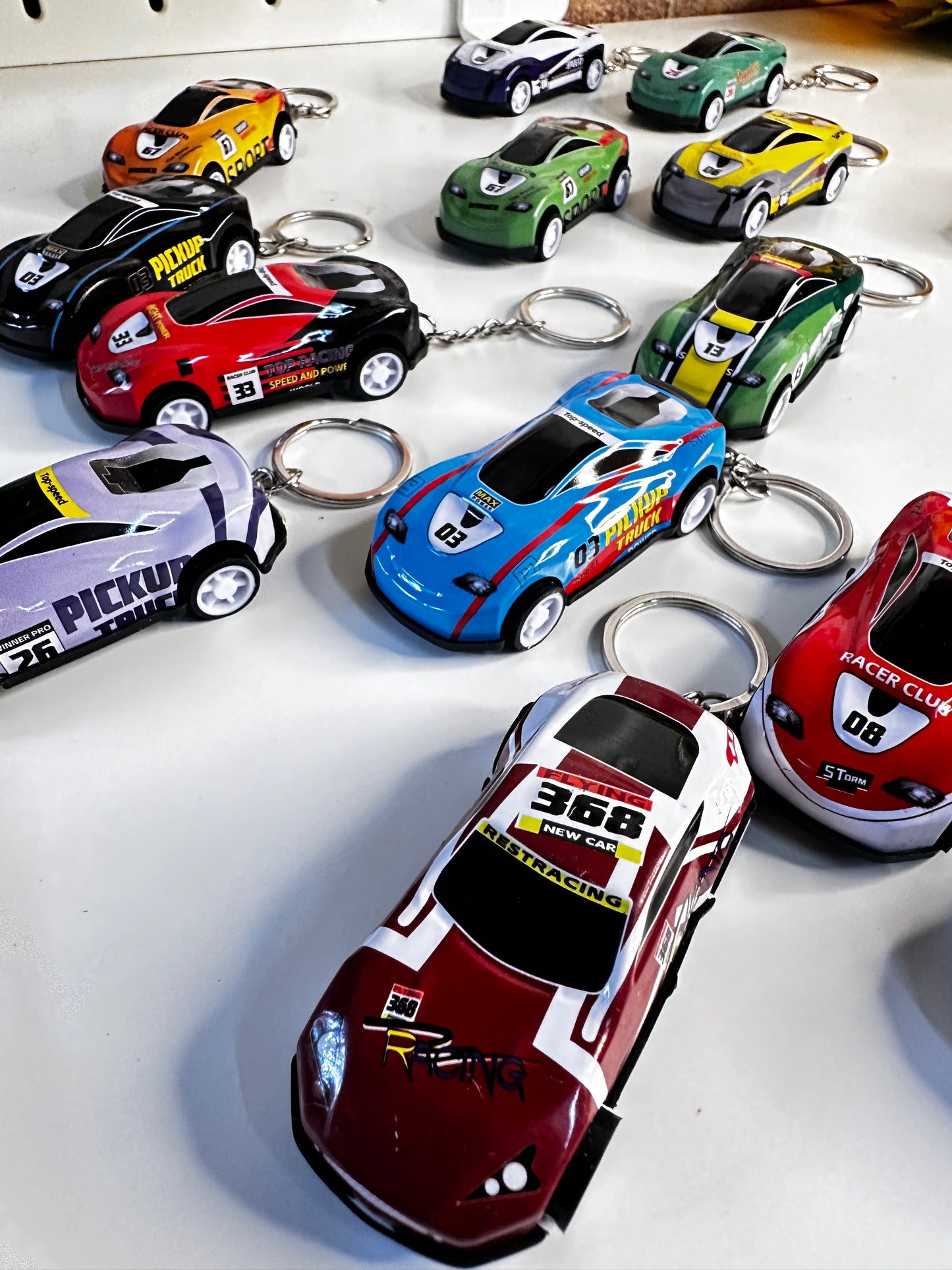 Car keychain - 1 pc (Random)